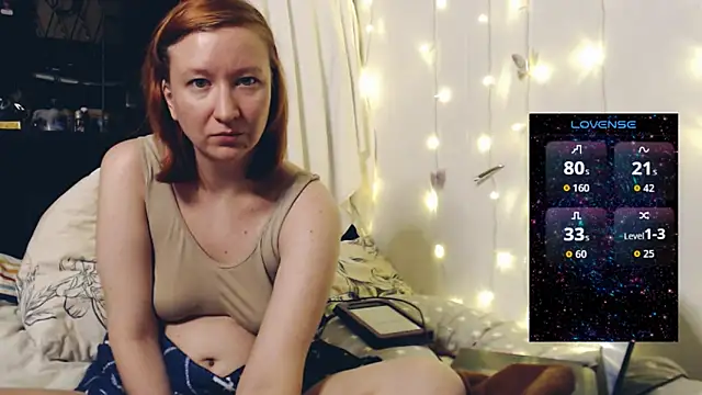 Snapshot of licentia__poetica chatting on November 7, 11:49 pm licentia poetica online show from November 7, 11:49 pm