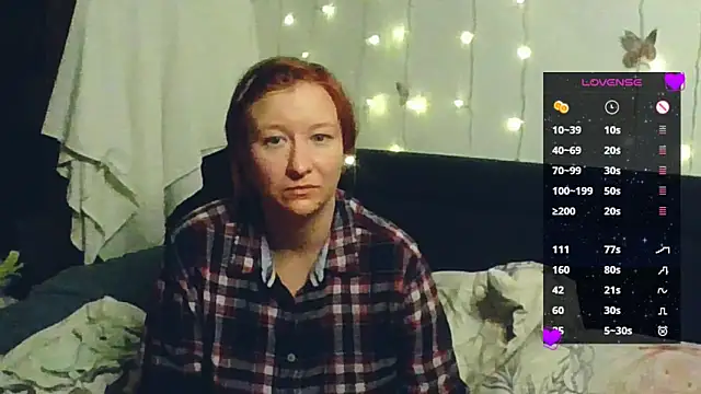 Snapshot of licentia__poetica chatting on January 19, 3:32 am licentia poetica online show from January 19, 3:32 am