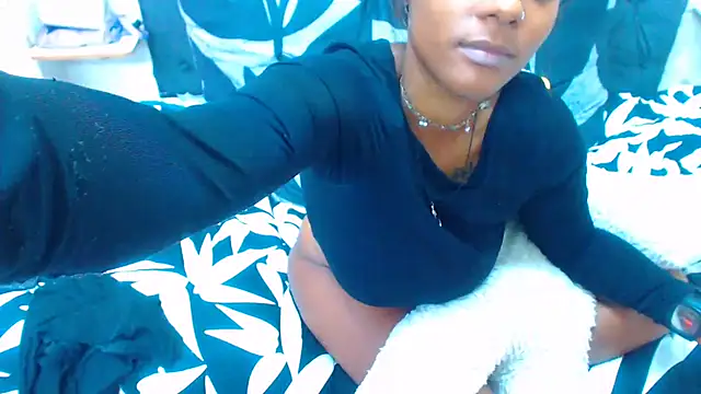SAVAGExBOO online show from January 1, 4:18 am