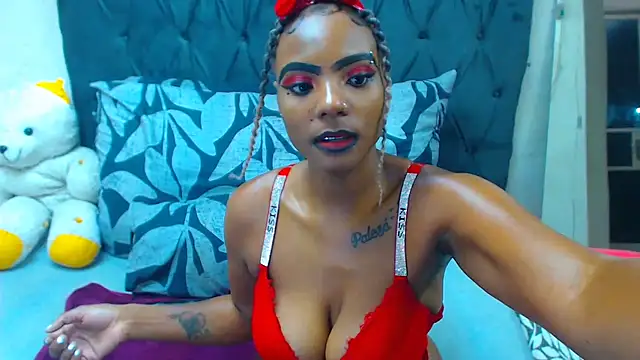 SAVAGExBOO online show from January 12, 8:25 pm