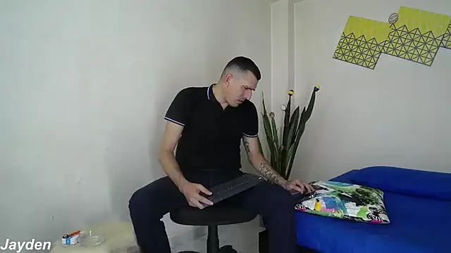 Snapshot of jayydenandjacob chatting on October 25, 7:19 pm jayydenandjacob online show from October 25, 7:19 pm