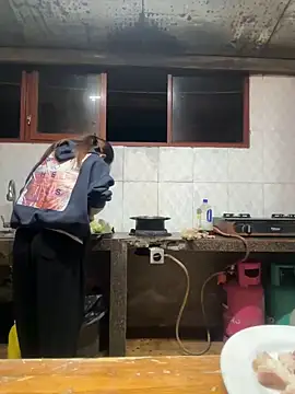 Hellen 111 online show from December 3, 11:33 am