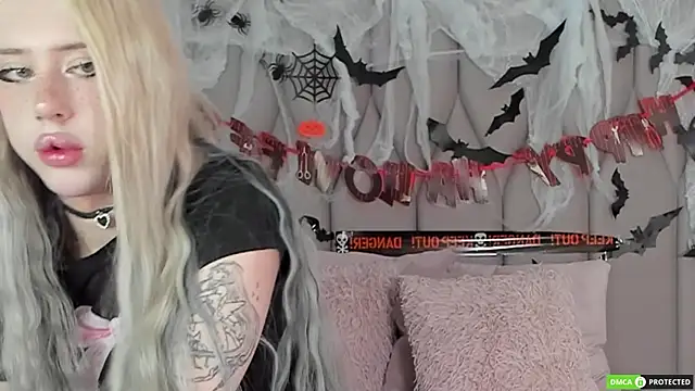 Snapshot of Joy_Barker chatting on November 1, 9:00 am Joy Barker online show from November 1, 9:00 am