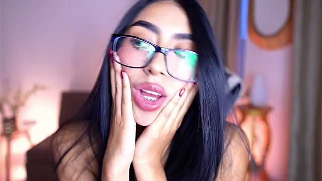 Sara albrecht online show from December 30, 7:00 pm