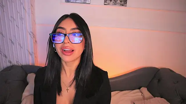 Sara albrecht online show from October 16, 12:33 am