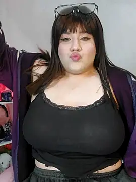 ItsNaiixa online show from October 11, 10:41 pm