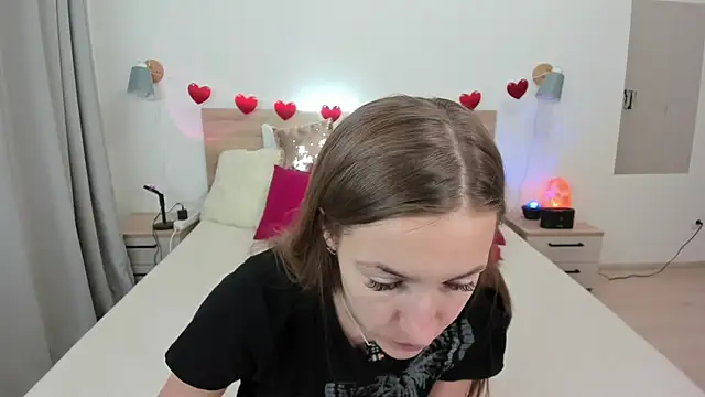 KateRedgar online show from February 8, 1:47 pm