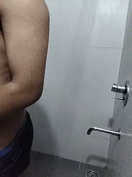 hottboy 39 online show from May 3, 10:54 am