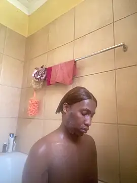 Snapshot of Moorella1 chatting on October 22, 7:41 am Moorella1 online show from October 22, 7:41 am