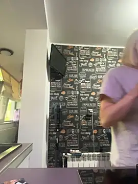 tanyagrey online show from May 19, 7:37 am