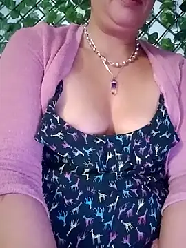 Snapshot of amatista_3012 chatting on October 24, 10:44 am amatista 3012 online show from October 24, 10:44 am