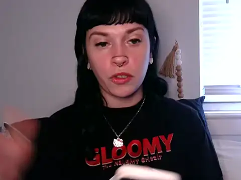 Marcelinegoddess online show from December 17, 2:45 pm