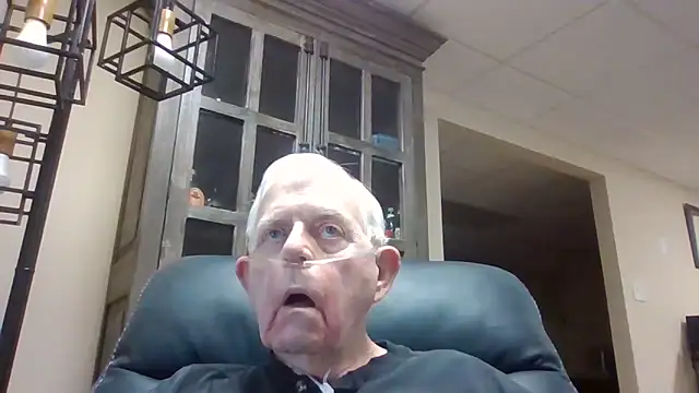 bootlegmanz online show from May 4, 9:44 pm