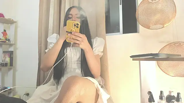 Snapshot of BarbieVenus chatting on April 11, 8:40 am BarbieVenus online show from April 11, 8:40 am