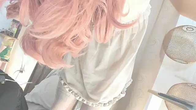 Snapshot of BarbieVenus chatting on April 14, 9:04 am BarbieVenus online show from April 14, 9:04 am
