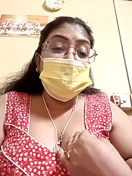 LAVERNIYA  online show from January 18, 9:45 am