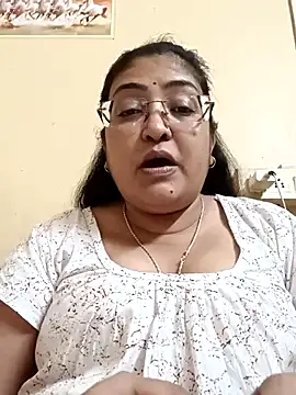 LAVERNIYA  online show from March 7, 10:13 am