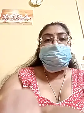 LAVERNIYA  online show from March 19, 12:34 pm