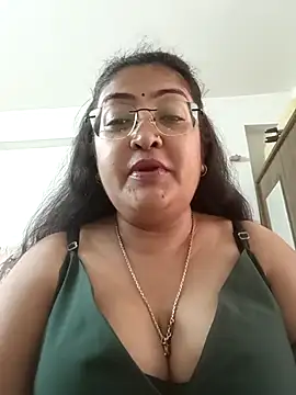LAVERNIYA  online show from September 10, 5:51 am