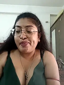 LAVERNIYA  online show from September 25, 5:44 am