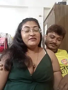 LAVERNIYA  online show from October 29, 7:37 pm