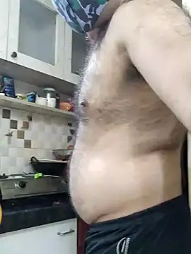 Snapshot of IND_COUPLE1 chatting on December 15, 3:31 pm IND COUPLE1 online show from December 15, 3:31 pm