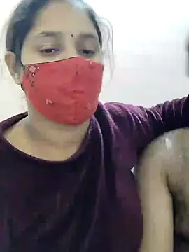 Snapshot of IND_COUPLE1 chatting on December 15, 9:53 pm IND COUPLE1 online show from December 15, 9:53 pm