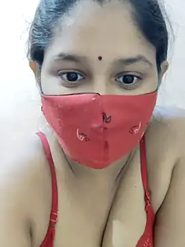 Snapshot of IND_COUPLE1 chatting on December 18, 6:25 pm IND COUPLE1 online show from December 18, 6:25 pm