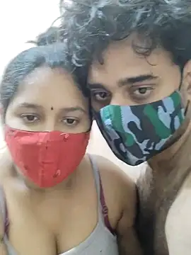 Snapshot of IND_COUPLE1 chatting on December 20, 4:57 pm IND COUPLE1 online show from December 20, 4:57 pm