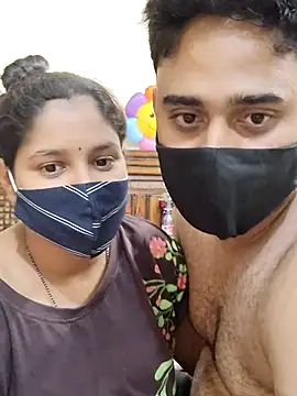 Snapshot of IND_COUPLE1 chatting on February 15, 5:17 pm IND COUPLE1 online show from February 15, 5:17 pm