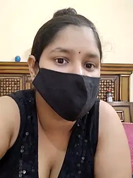 Snapshot of IND_COUPLE1 chatting on March 5, 2:46 am IND COUPLE1 online show from March 5, 2:46 am