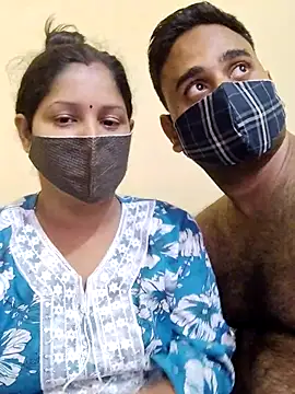 Snapshot of IND_COUPLE1 chatting on October 13, 6:41 pm IND COUPLE1 online show from October 13, 6:41 pm