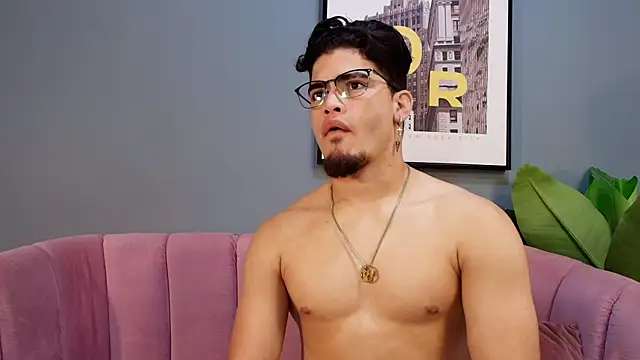 Snapshot of dante_fox_ chatting on January 30, 1:22 am dante fox online show from January 30, 1:22 am