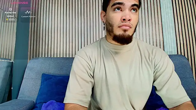 Snapshot of dante_fox_ chatting on September 21, 12:56 am dante fox online show from September 21, 12:56 am