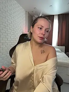 Charming Daphny online show from November 21, 6:34 am