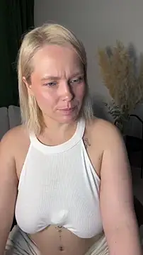 Charming Daphny online show from May 16, 6:54 am
