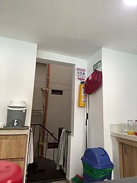 Juanes432 online show from February 23, 9:01 pm