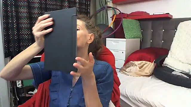 kellyterapy online show from February 5, 10:44 pm