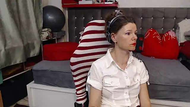 kellyterapy online show from May 6, 8:25 pm
