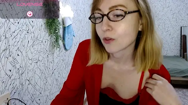 Snapshot of Athena_Richards chatting on February 24, 2:15 pm Athena Richards online show from February 24, 2:15 pm