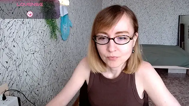 Snapshot of Athena_Richards chatting on March 12, 8:42 am Athena Richards online show from March 12, 8:42 am