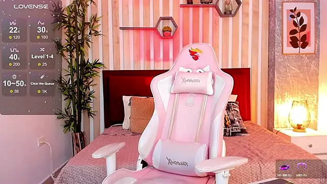 Snapshot of miah_connor chatting on February 15, 2:37 am miah connor online show from February 15, 2:37 am