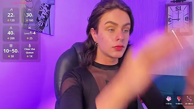 Snapshot of miah_connor chatting on September 24, 8:01 pm miah connor online show from September 24, 8:01 pm