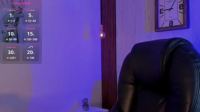 Snapshot of miah_connor chatting on October 11, 7:56 pm miah connor online show from October 11, 7:56 pm