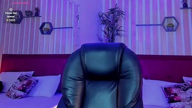 miah connor online show from March 3, 7:42 pm