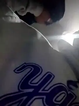 Snapshot of Alonsomadeira chatting on March 7, 11:07 am Alonsomadeira online show from March 7, 11:07 am