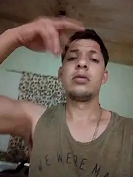 Snapshot of Alonsomadeira chatting on March 22, 11:02 am Alonsomadeira online show from March 22, 11:02 am