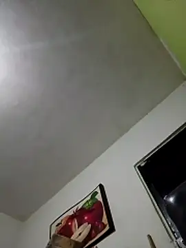 Snapshot of Alonsomadeira chatting on April 4, 11:51 am Alonsomadeira online show from April 4, 11:51 am