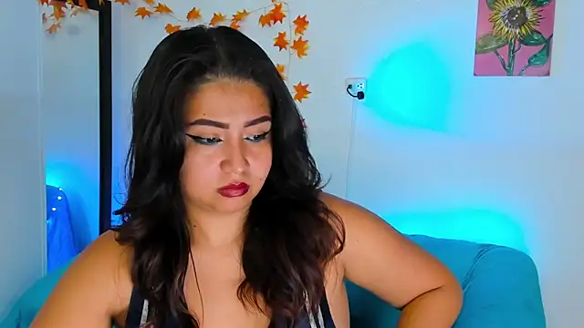 Snapshot of LiahDiaz chatting on December 15, 7:21 pm LiahDiaz online show from December 15, 7:21 pm