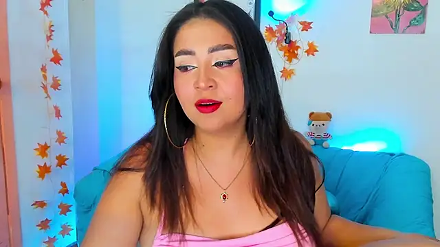 Snapshot of LiahDiaz chatting on January 24, 2:28 am LiahDiaz online show from January 24, 2:28 am